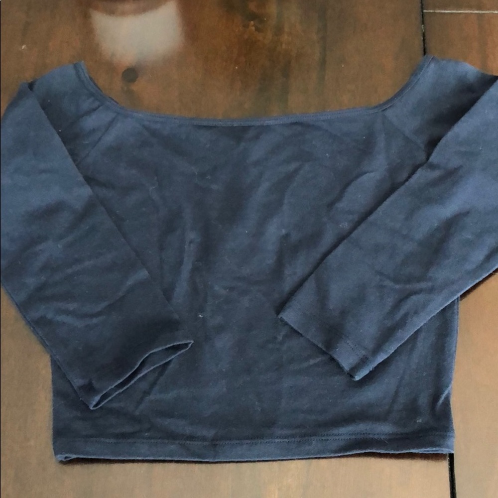 BNWT 🏷 Hollister Crop Top 💙